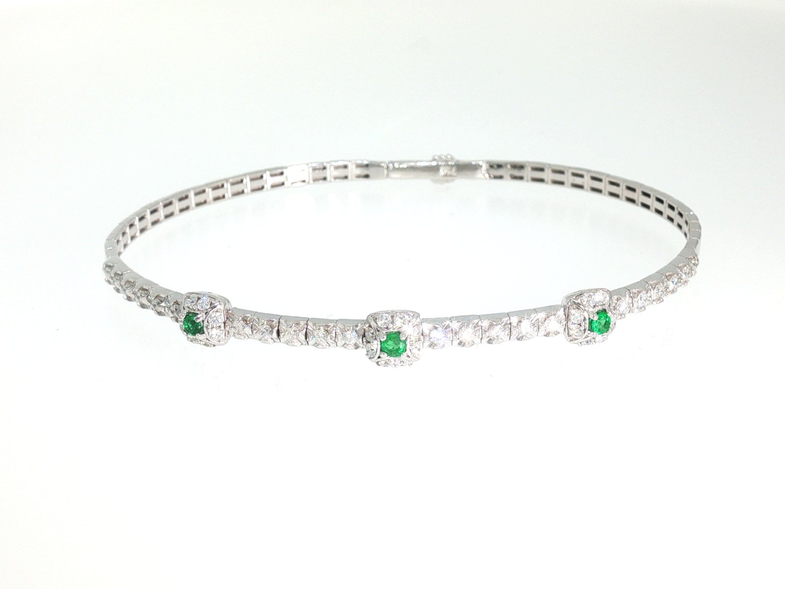 Pulsera en Oro blanco 18k con Diamante y Emerald — Pulseras — Oro blanco 18k